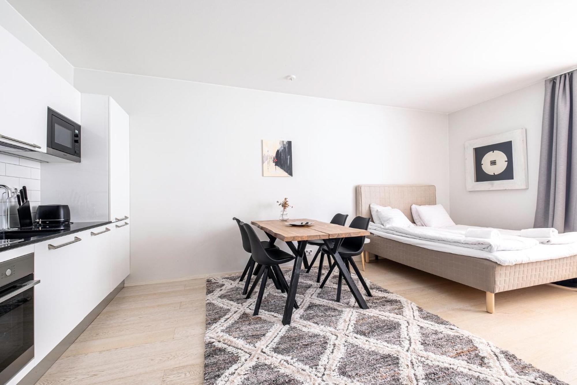 Nice Studio Apartment On A Pedestrian Street Ελσίνκι Εξωτερικό φωτογραφία